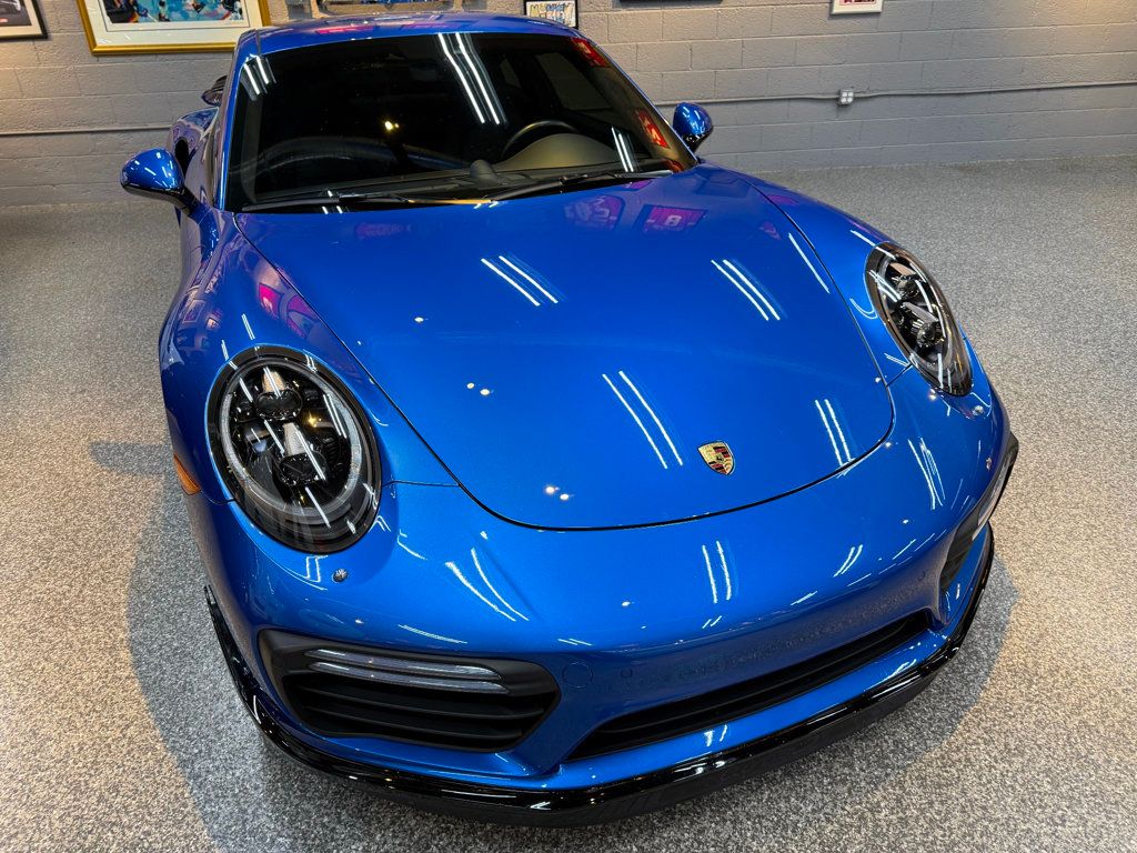 2018 Porsche 911 Turbo S photo 16