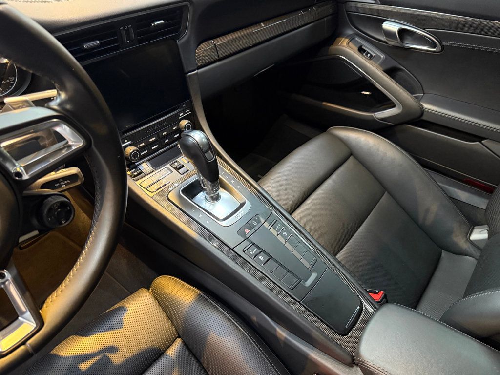 2018 Porsche 911 Turbo S photo 34