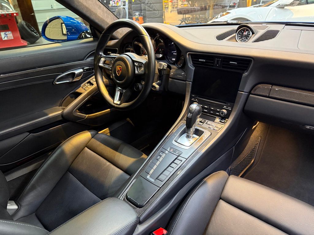 2018 Porsche 911 Turbo S photo 44