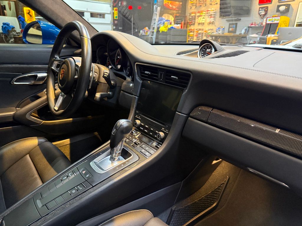 2018 Porsche 911 Turbo S photo 46