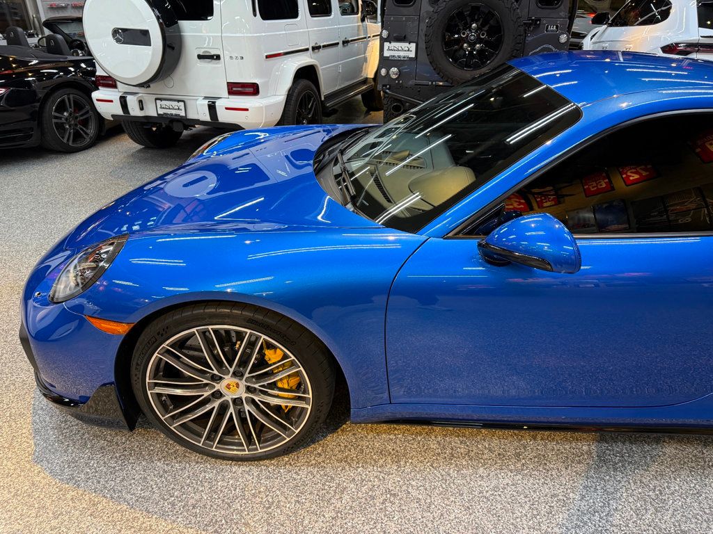 2018 Porsche 911 Turbo S photo 5