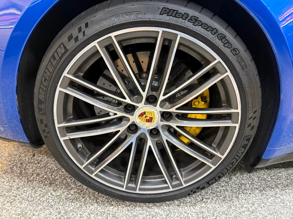 2018 Porsche 911 Turbo S photo 9
