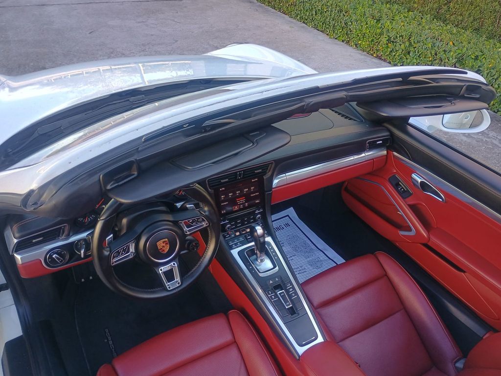 2018 Porsche 911 Targa 4S 1 Owner Clean Autocheck - 22992165 - 34