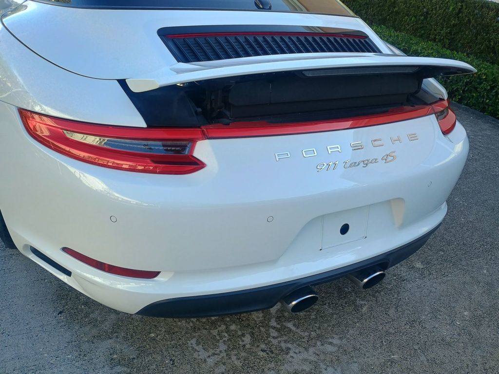 2018 Porsche 911 Targa 4S 1 Owner Clean Autocheck - 22992165 - 47