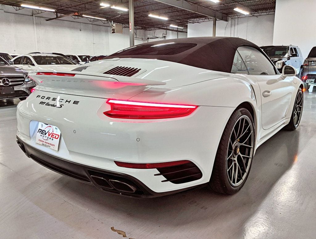 2018 Porsche 911 Turbo S Cabriolet - 22472980 - 17