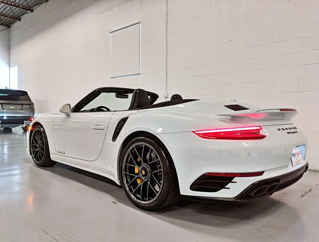 2018 Porsche 911 Turbo S Cabriolet - 22472980 - 4