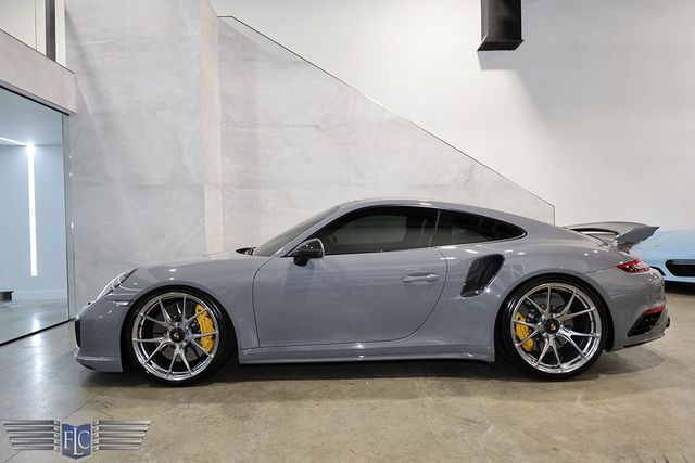 2018 Porsche 911 Turbo S Coupe - 22116353 - 1