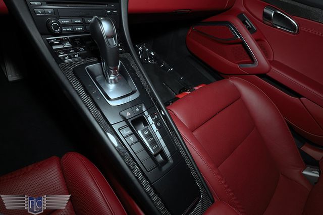 2018 Porsche 911 Turbo S Coupe - 22116353 - 33