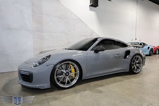 2018 Porsche 911 Turbo S Coupe - 22116353 - 3