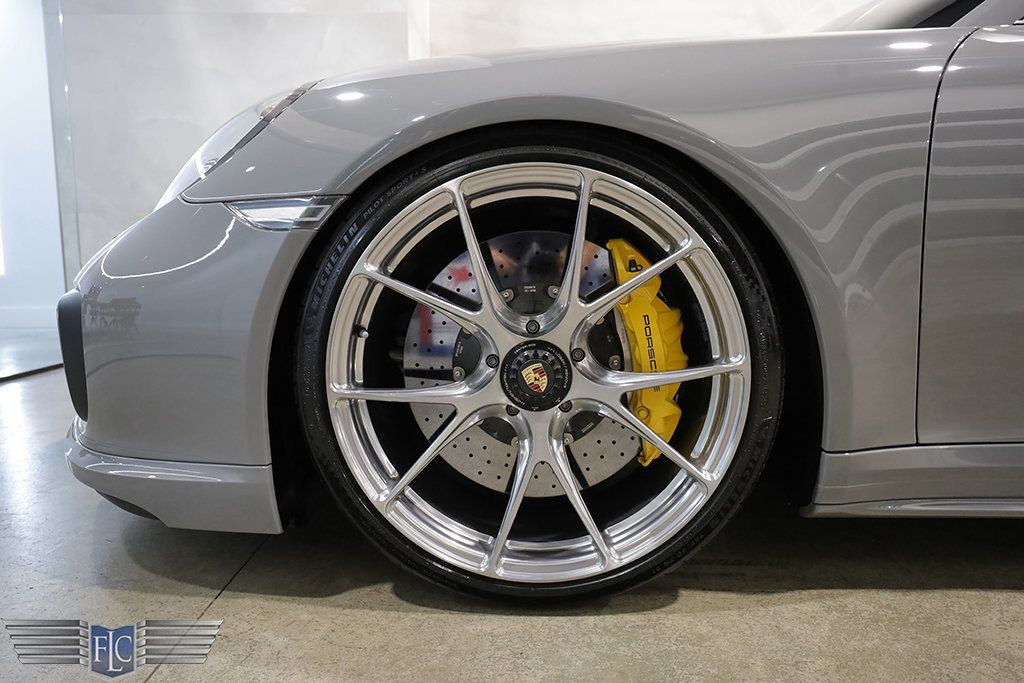 2018 Porsche 911 Turbo S Coupe - 22116353 - 44