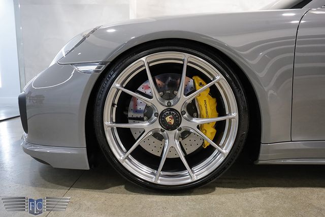 2018 Porsche 911 Turbo S Coupe - 22116353 - 44