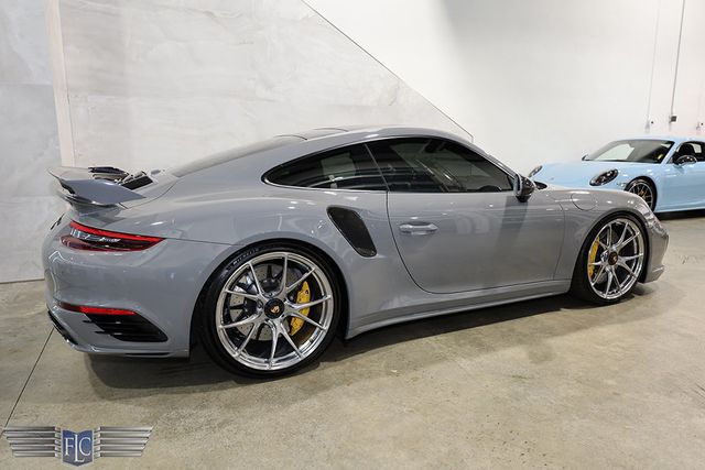 2018 Porsche 911 Turbo S Coupe - 22116353 - 5