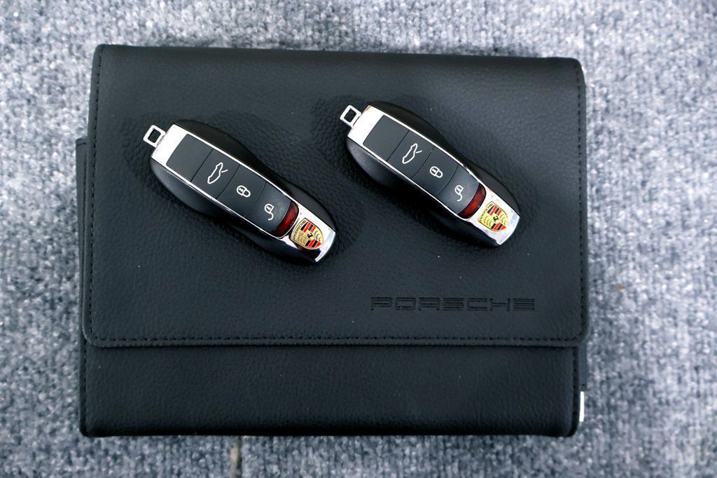 2018 Porsche 911 CARRERA 4GTS CPE BLACK...6,993 Miles...Rare 4GTS!! - 22953098 - 37