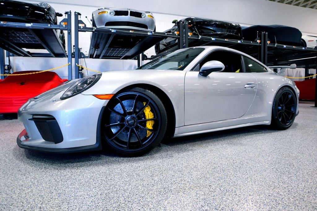 2018 Porsche 911 GT3 PDK * ONLY 8K MILES...PCCB, SPORT SEATS... - 22286767 - 3