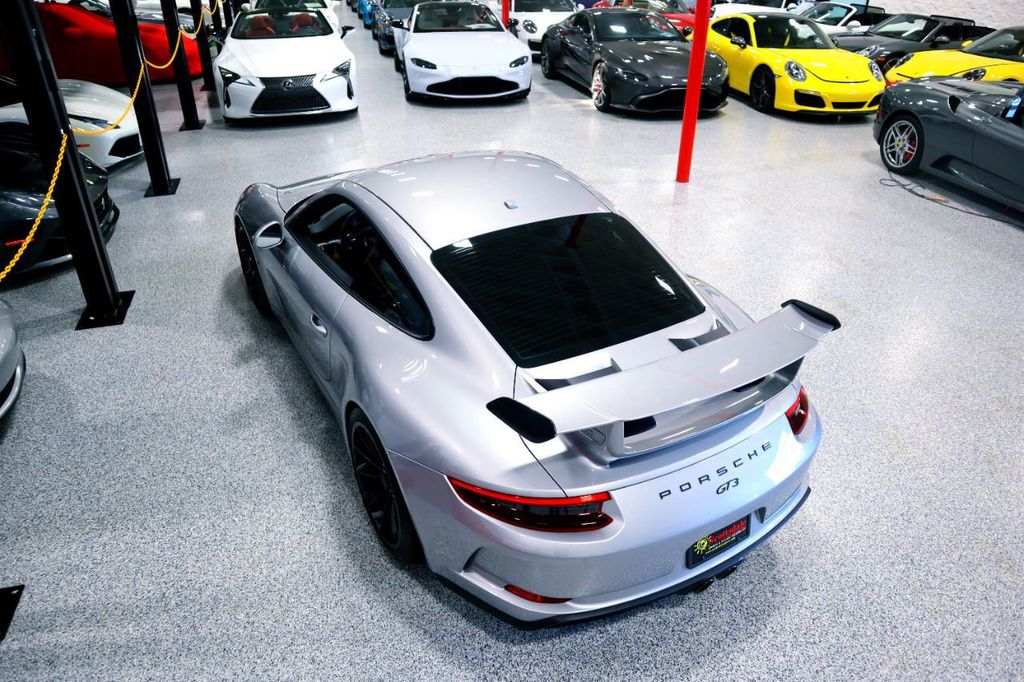 2018 Porsche 911 GT3 PDK * ONLY 8K MILES...PCCB, SPORT SEATS... - 22286767 - 6