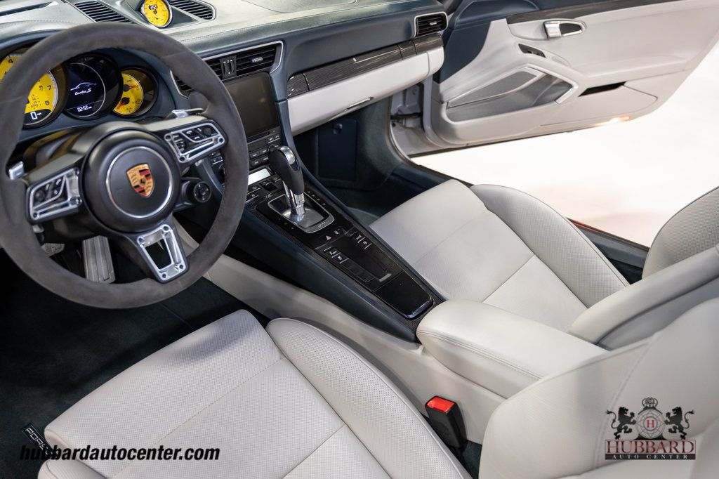 2018 Porsche 911 Turbo S  - 22992493 - 19