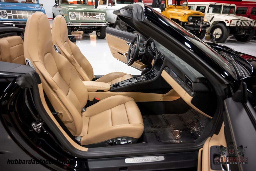 2018 Porsche 911 Turbo S Turbo S Cabriolet - 22936820 - 26