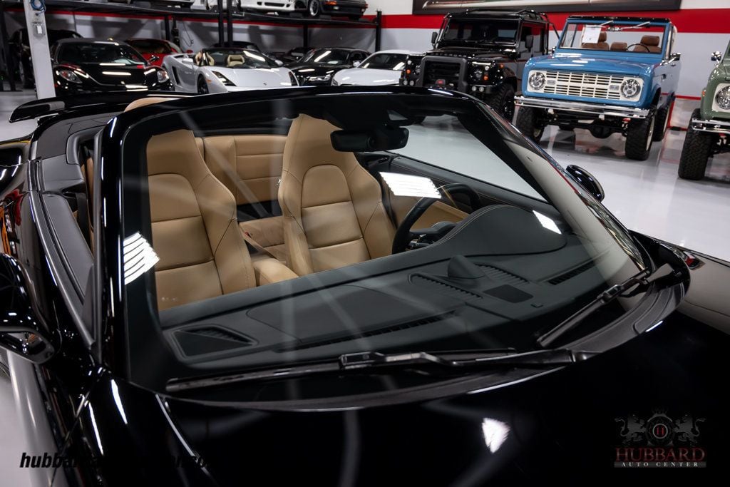 2018 Porsche 911 Turbo S Turbo S Cabriolet - 22936820 - 32