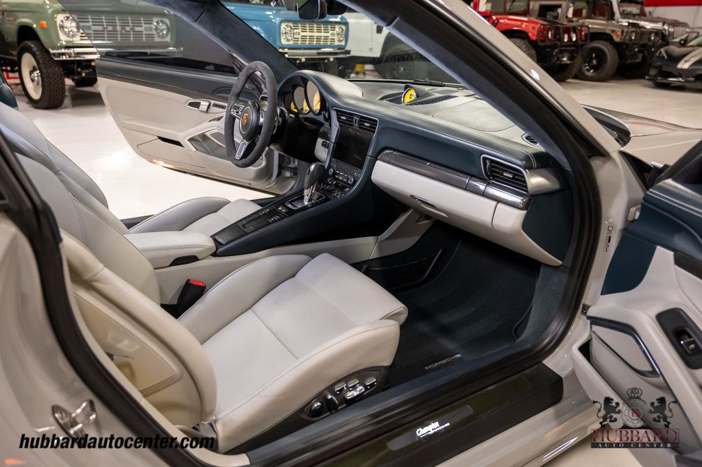 2018 Porsche 911 Turbo S Turbo S Coupe - 22992493 - 24
