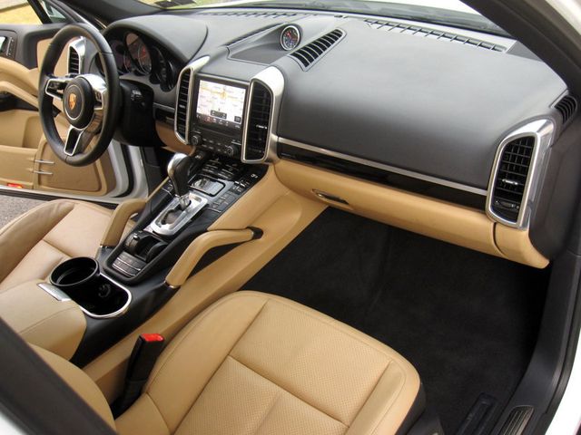 2018 Porsche Cayenne  - 22946771 - 24