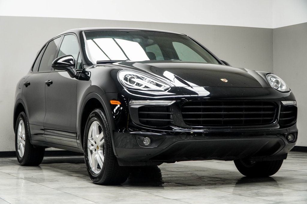2018 Porsche Cayenne Base photo 4
