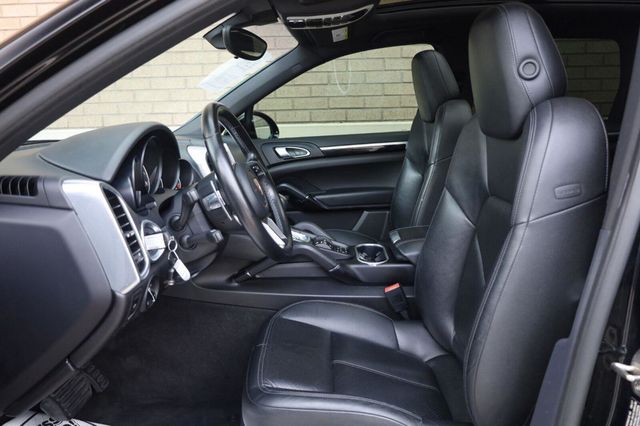 2018 Porsche Cayenne Base - 23053507 - 13