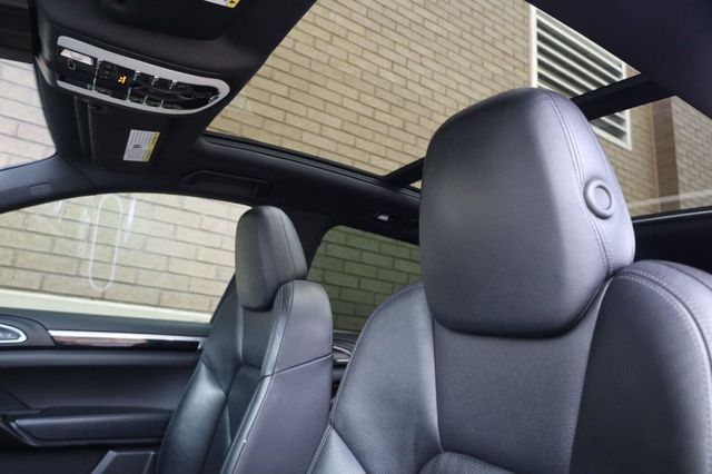 2018 Porsche Cayenne Base - 23053507 - 16