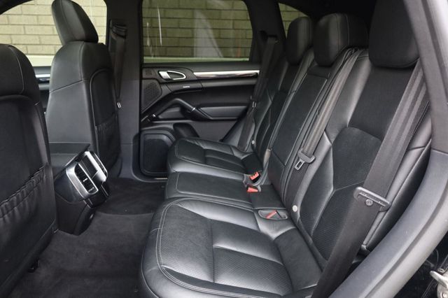 2018 Porsche Cayenne Base - 23053507 - 19