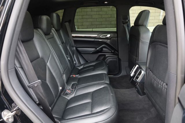 2018 Porsche Cayenne Base - 23053507 - 22
