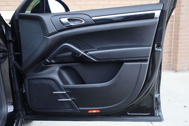 2018 Porsche Cayenne Base - 23053507 - 25