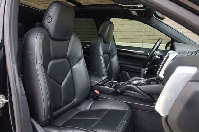 2018 Porsche Cayenne Base - 23053507 - 27