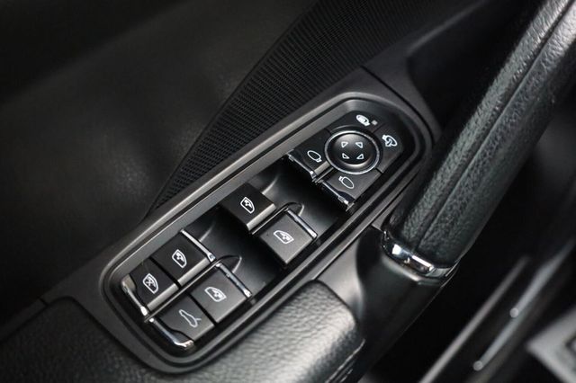 2018 Porsche Cayenne Base - 23053507 - 33