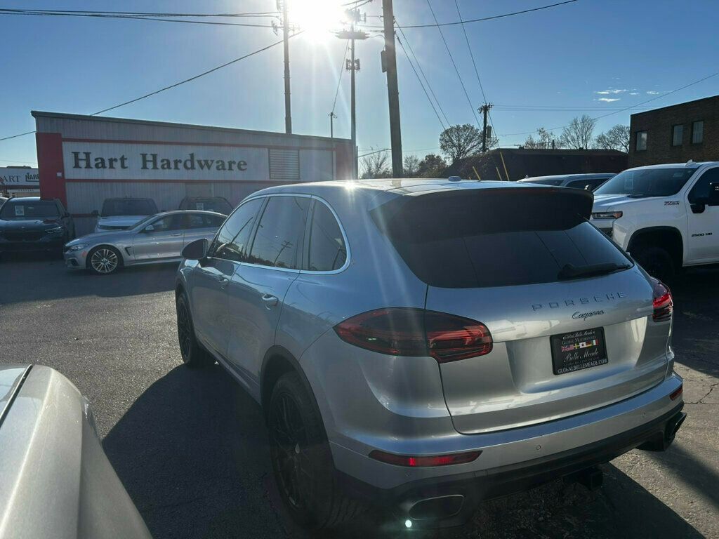 2018 Porsche Cayenne Base Platinum Edition photo 3