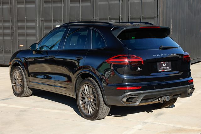 2018 Porsche Cayenne Platinum Edition - 22978550 - 9