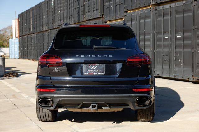 2018 Porsche Cayenne Platinum Edition - 22978550 - 11