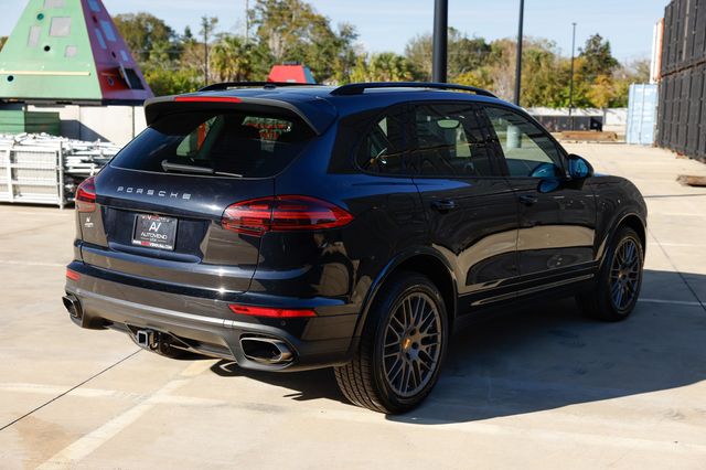 2018 Porsche Cayenne Platinum Edition - 22978550 - 17