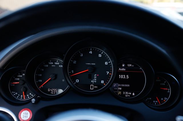 2018 Porsche Cayenne Platinum Edition - 22978550 - 34