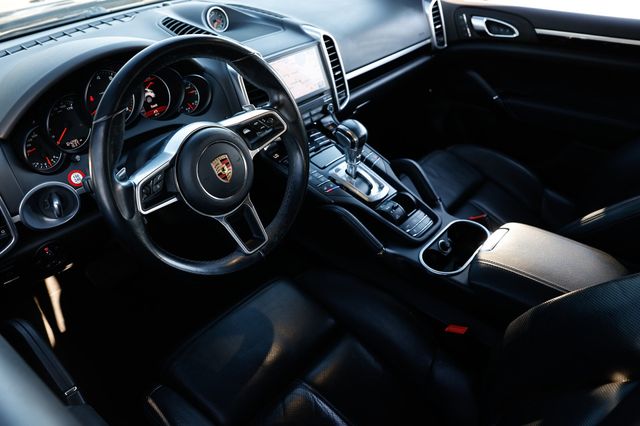 2018 Porsche Cayenne Platinum Edition - 22978550 - 5