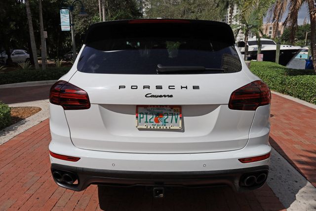 2018 Porsche Cayenne Platinum Edition - 22898235 - 19
