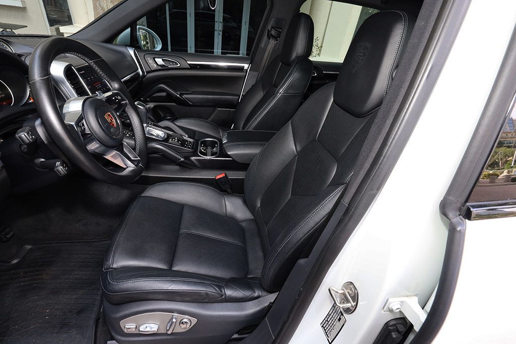 2018 Porsche Cayenne Platinum Edition - 22898235 - 24