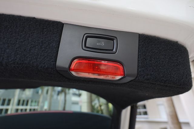 2018 Porsche Cayenne Platinum Edition - 22898235 - 32