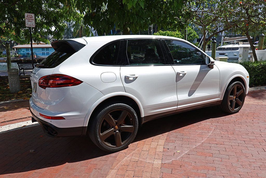 2018 Porsche Cayenne Platinum Edition photo 56