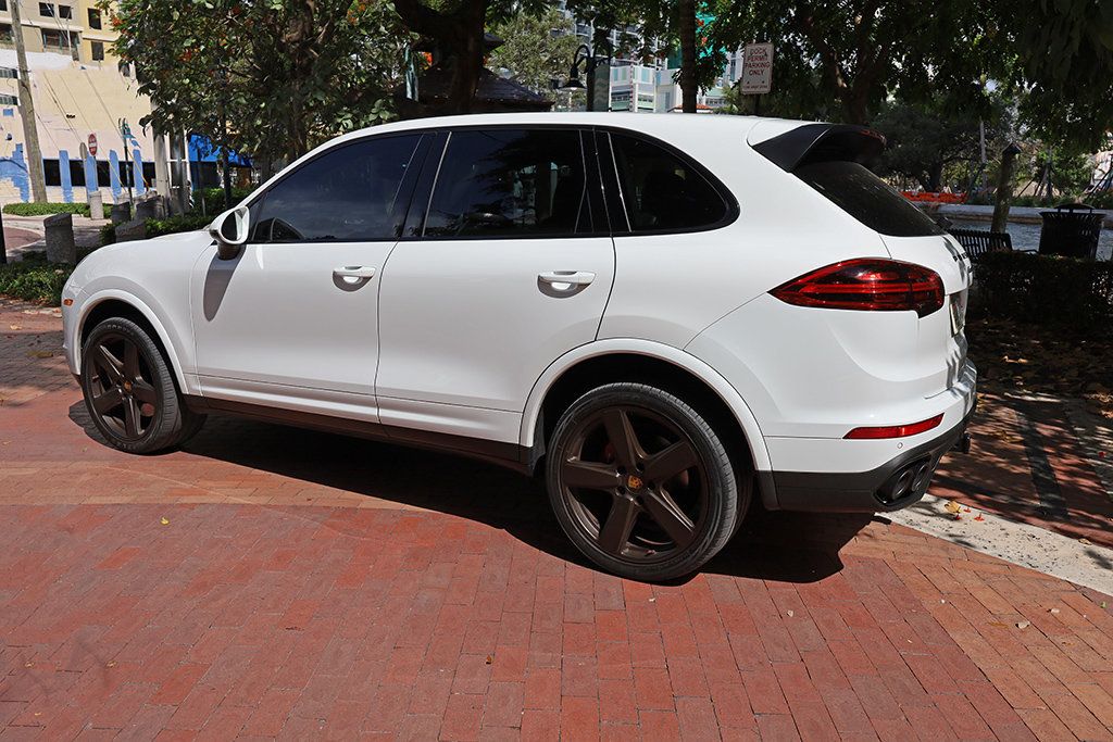 2018 Porsche Cayenne Platinum Edition - 22898235 - 70