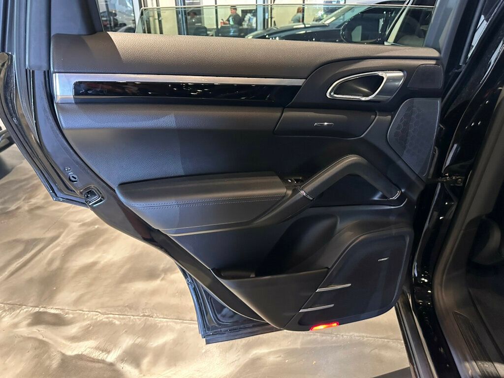 2018 Porsche Cayenne PlatinumEdition/21"SportEditionWheels/14WayPowerSeats/Htd&CldSts - 23016278 - 20
