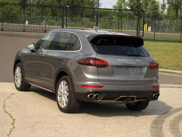 2018 Porsche Cayenne S - 23057605 - 12