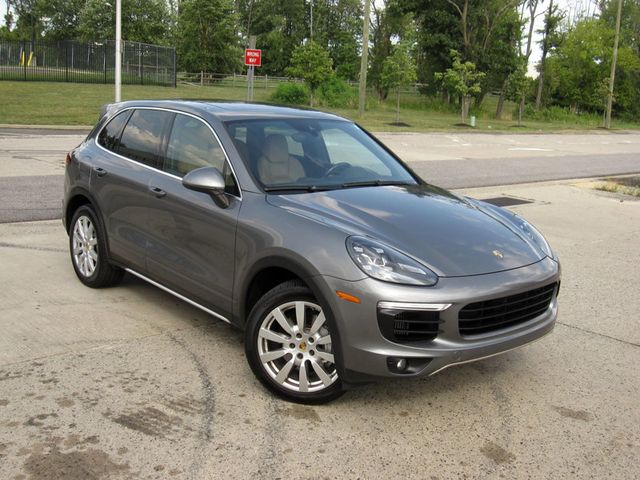 2018 Porsche Cayenne S - 23057605 - 1
