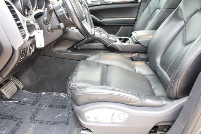 2018 Porsche Cayenne S - 22841743 - 17