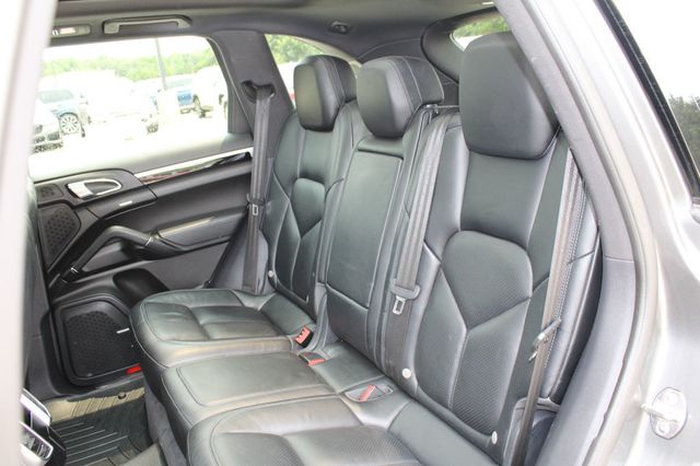 2018 Porsche Cayenne S - 22841743 - 40