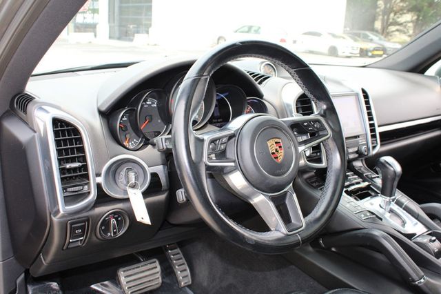 2018 Porsche Cayenne S - 22841743 - 8