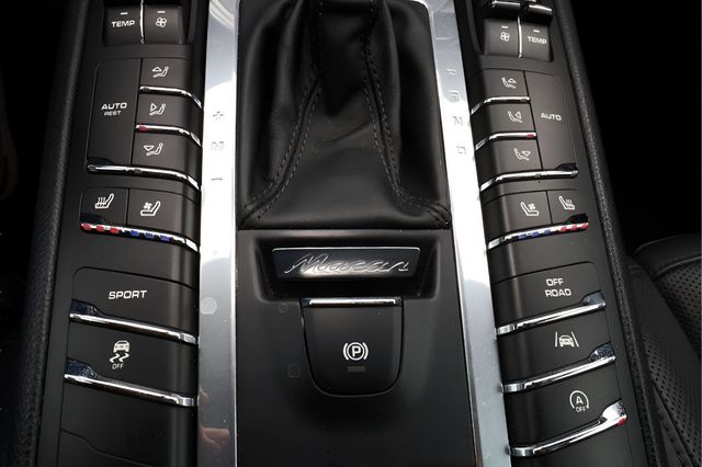 2018 PORSCHE MACAN  - 22949614 - 28